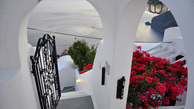Marry me in Santorini