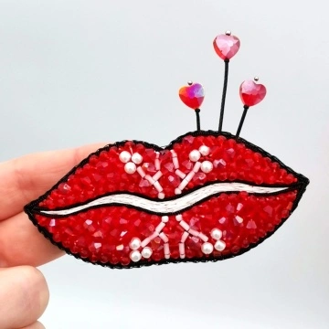 Handmade brooch BUZANA