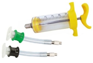 Set seringa si adaptoare in trusa pentru statii incarcare aer conditionat ERRECOM