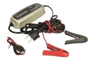 Incarcator baterii 12V Multi XS 3.8 3,8A de baterie de acumulatori Umed, MF, AGM si GEL (7-75 Ah) CTEK
