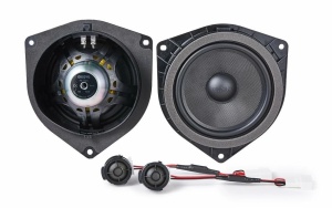 Pachet sistem audio Plug&Play Awave dedicat Toyota + Amplificator - Img 2