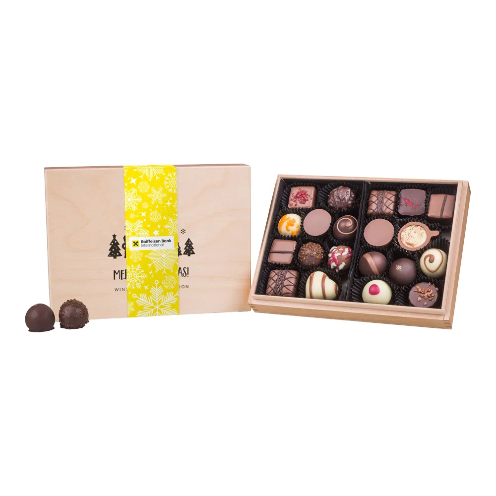 Cutie din lemn Premiere Midi finisată cu banderolă din carton personalizată