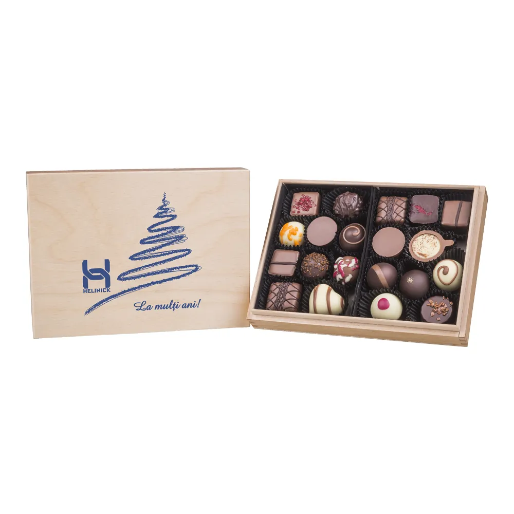 Prezentare cutie din lemn deschis Premiere Midi cu finisaje premium