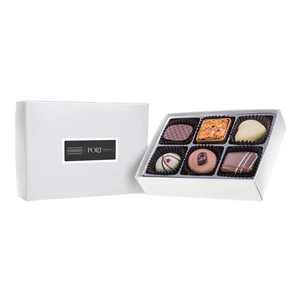 Cutie praline premium cu sticker personalizat corporate