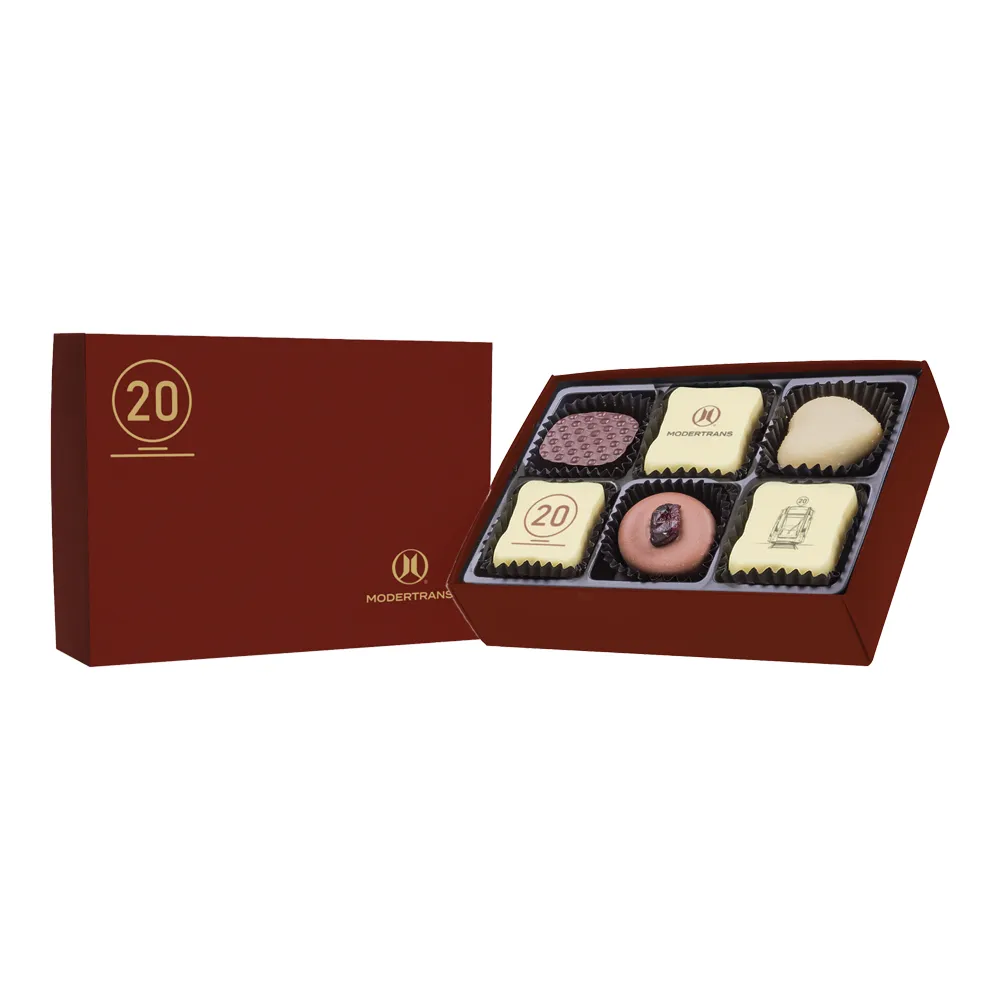 Ambalaj complet personalizat pentru cutia cu 6 praline