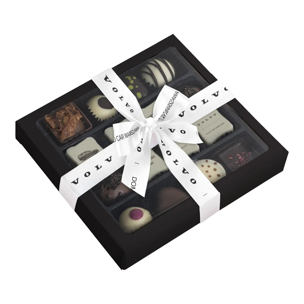Cutie praline premium Oxide 16 cu panglică personalizată