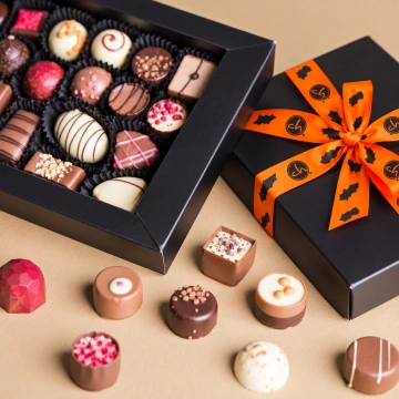 Cutie cu 10 praline pentru cadou de Halloween