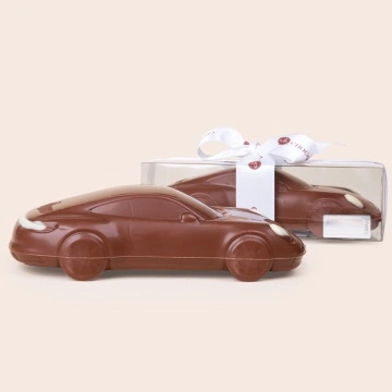 Figurina din ciocolata in forma de masina Porsche 911 cu panglica