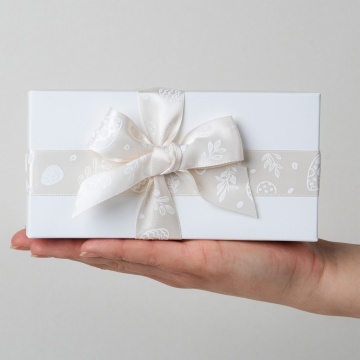 Cutie cu praline din ciocolată White XL Easter - Img 2