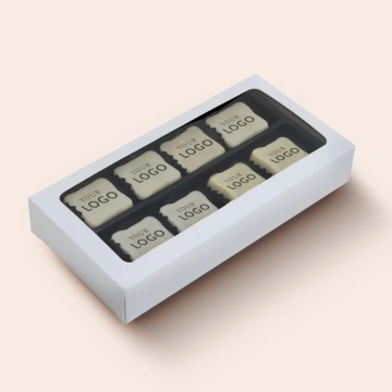 Cutie cu 8 praline personalizate cu logo