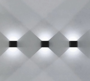 detaliu design frontal aplica LED exterior Techstar C30 negru aluminiu
