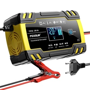 Incarcator Foxsur B0228-Y conectat la baterie auto pentru incarcare rapida