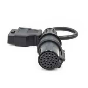 Cablu adaptor Iveco 30 pini, conector rotund și mufă OBD2, vedere generală