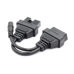 Adaptor diagnostic Mitsubishi 12 pin rotund la OBD2, vedere laterală pe fundal alb