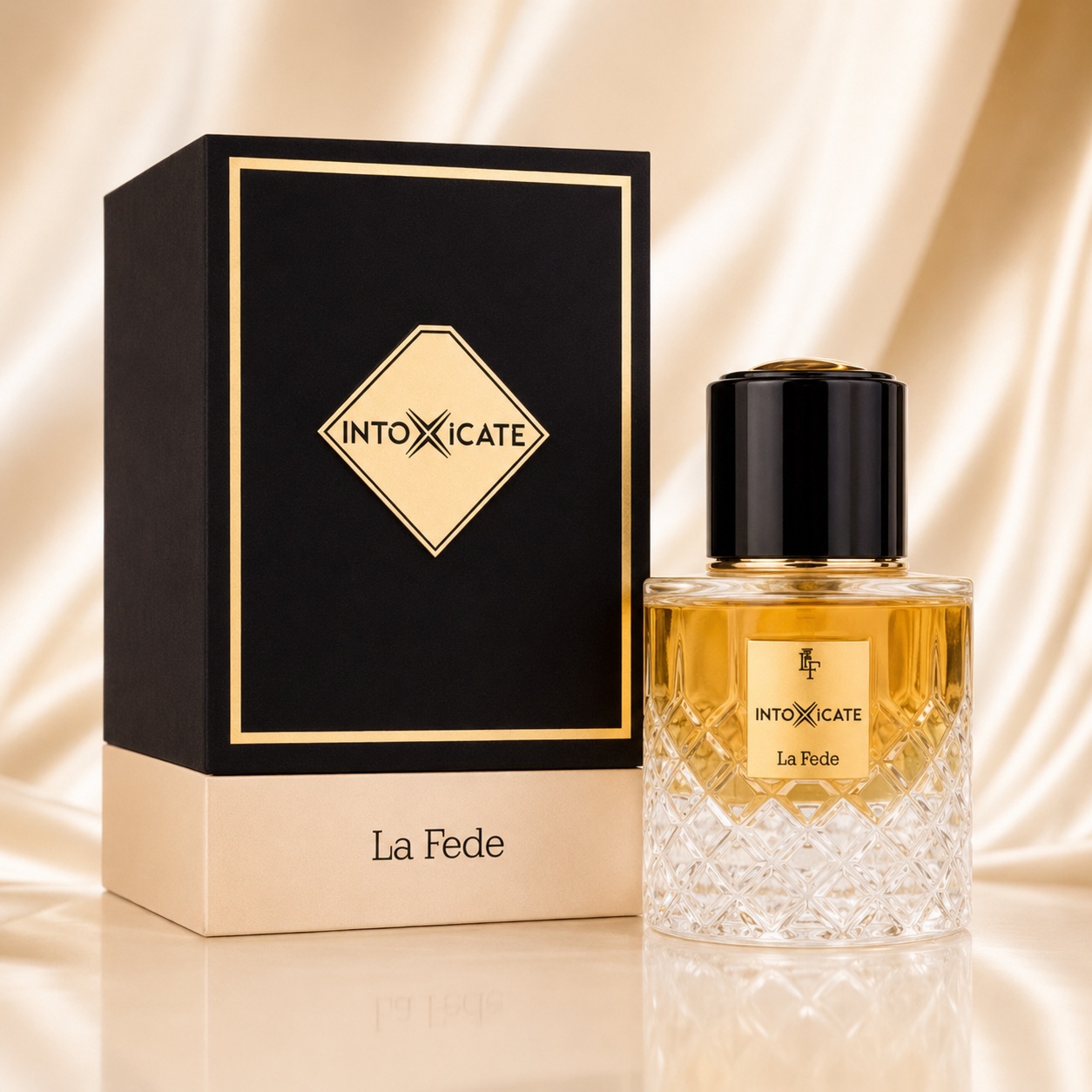 Parfum La Fede Intoxicate 100ml, sticlă elegantă cu lichid auriu și cutie neagră premium
