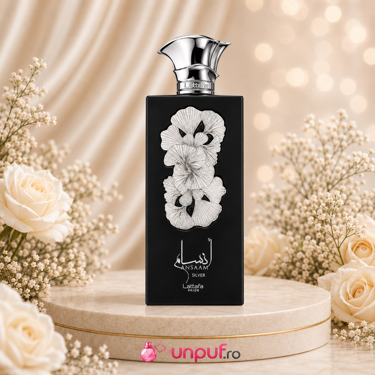 Flacon Lattafa Pride Ansaam Silver 100 ml parfum unisex negru mat cu aplicație florală argintie și capac metalic sculptural
