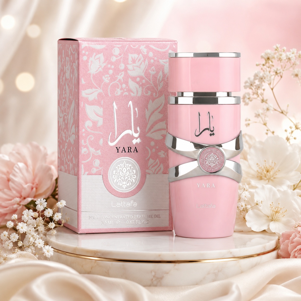 Parfum Arăbesc Lattafa Yara Concentrated Oil 20 ml pentru damă cu flacon roz, detalii argintii și cutie roz florală Lattafa