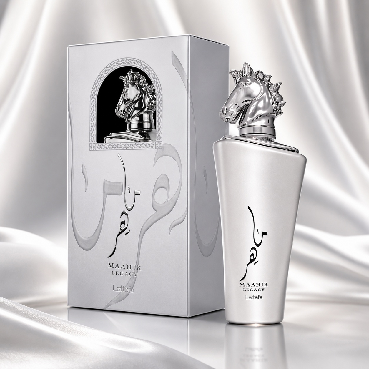 Parfum Arăbesc Maahir Legacy Lattafa 100 ml unisex cu flacon argintiu, capac &icirc;n formă de cal și cutie premium argintie
