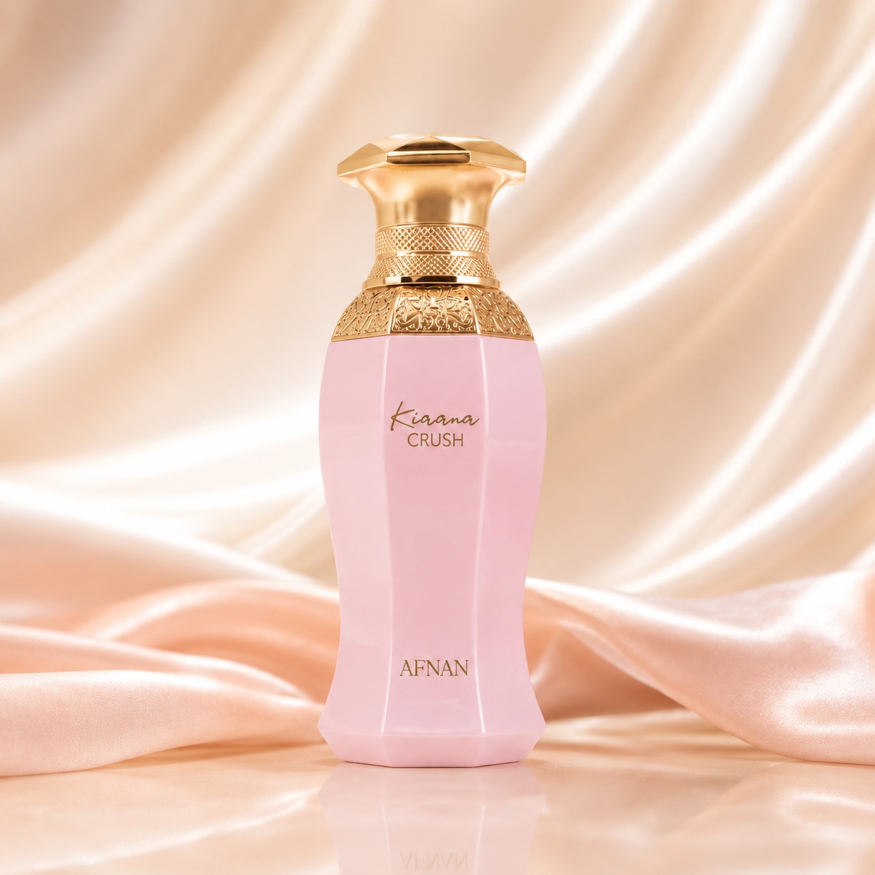 Sticlă parfum Afnan Kiaana Crush 100 ml roz pastel cu capac auriu și detalii ornamentale rafinate