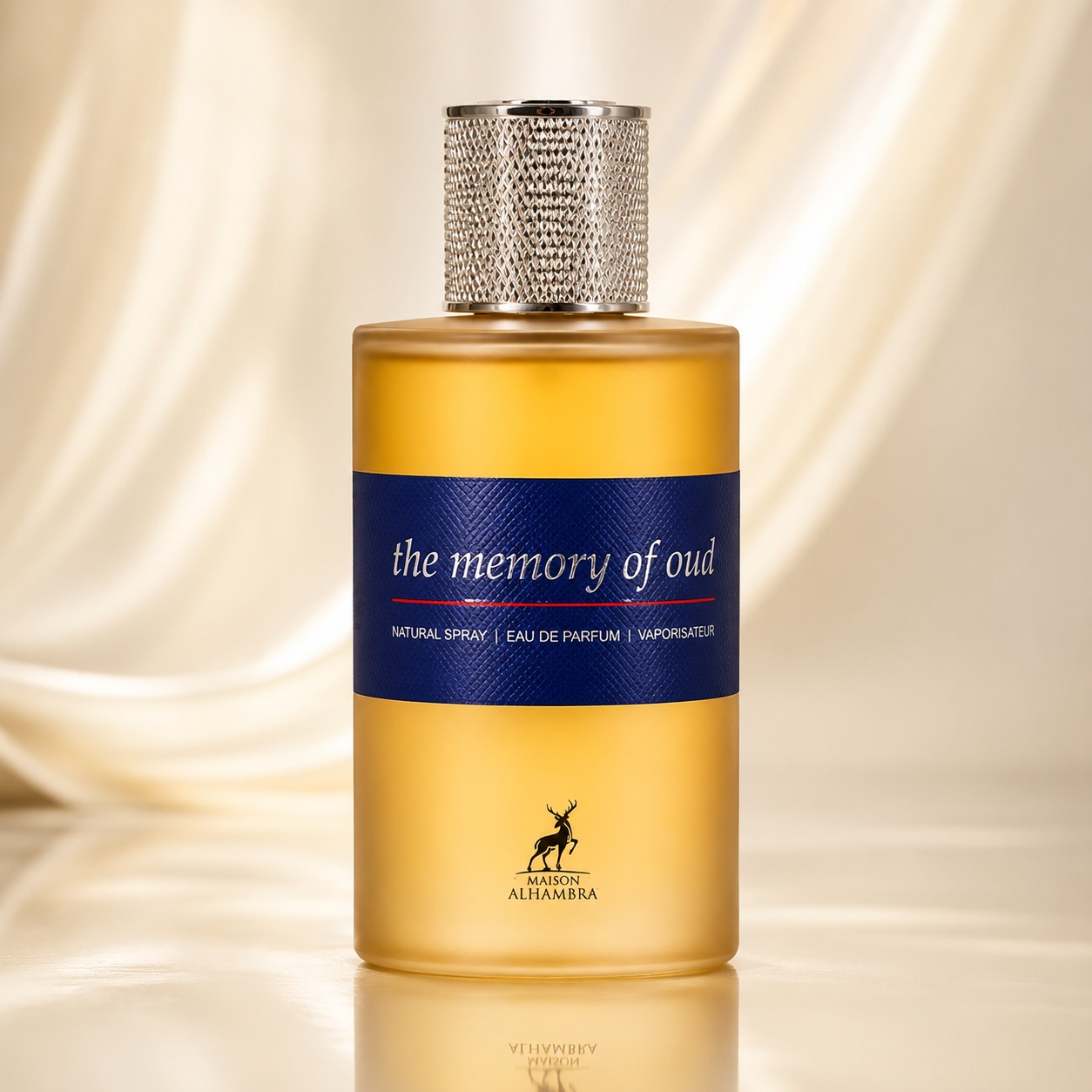Sticlă parfum Alhambra The Memory Of Oud Maison Alhambra pe fundal luminos premium