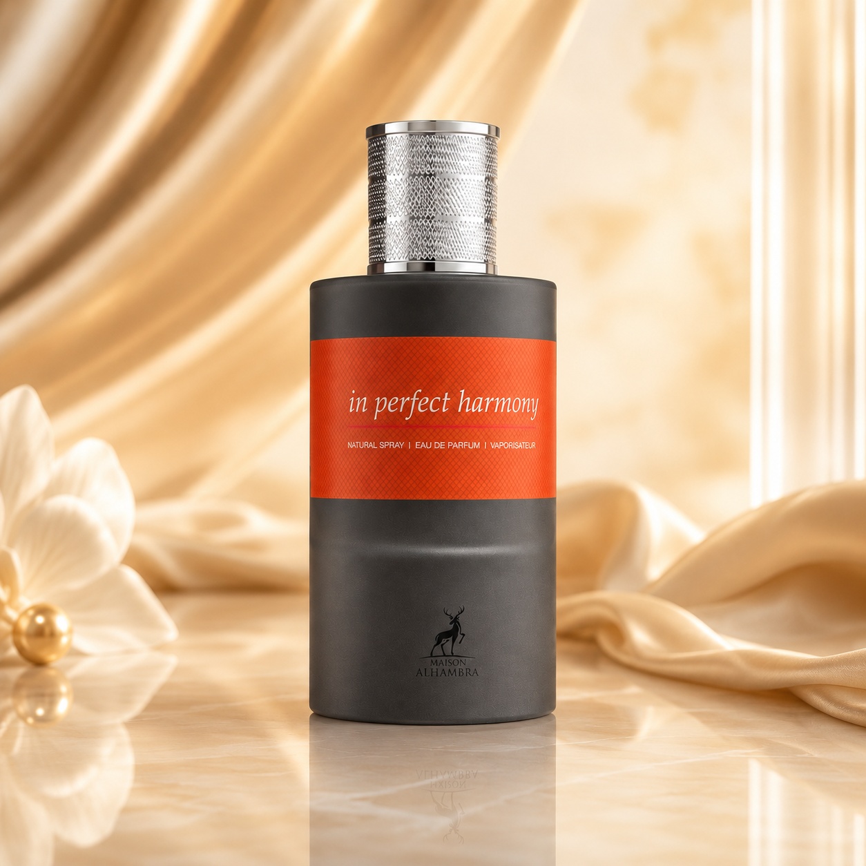Sticlă parfum Alhambra Perfect Harmony Maison Alhambra 100 ml pe fundal luminos premium