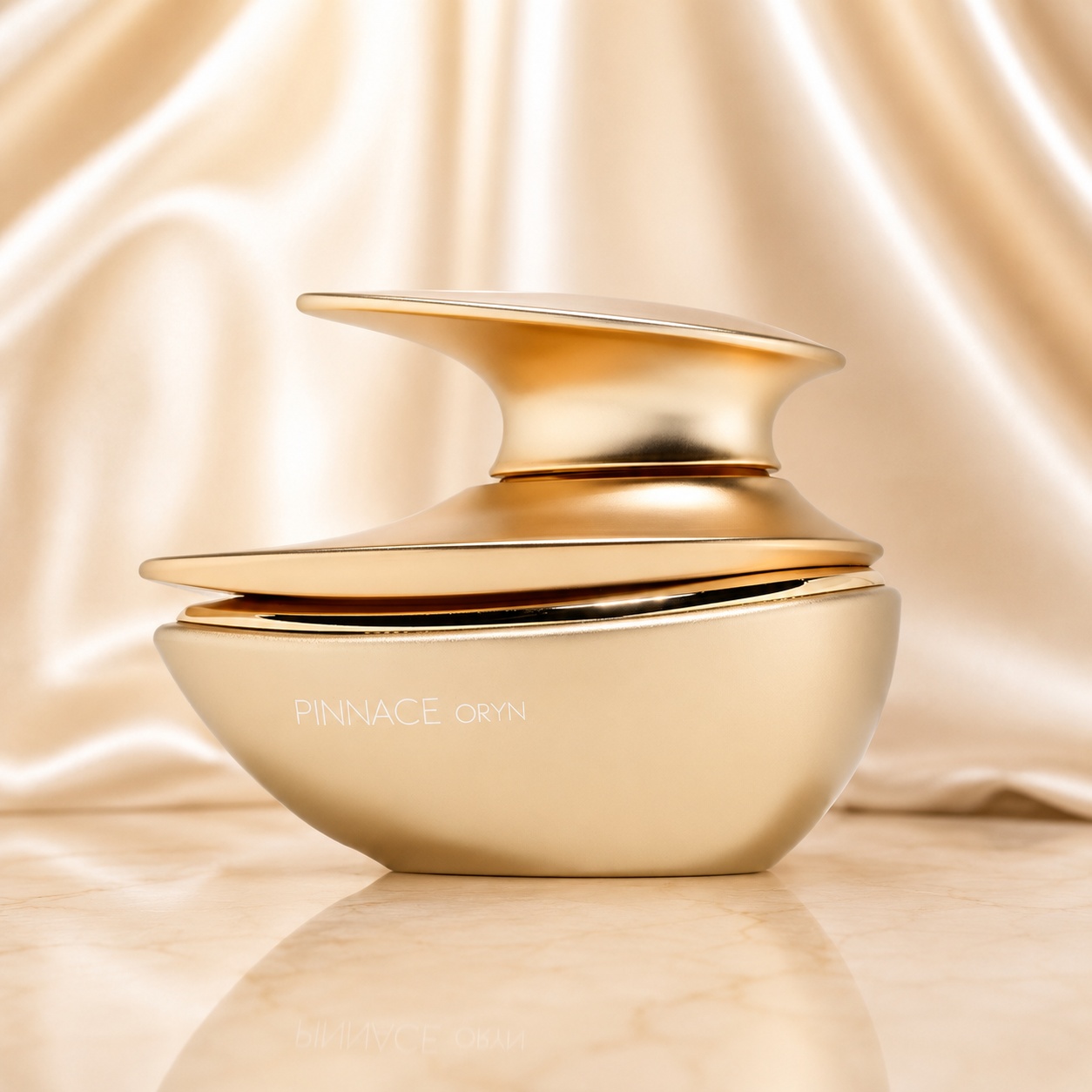 Pinnace Oryn French Avenue parfum unisex 100 ml sticlă aurie elegantă