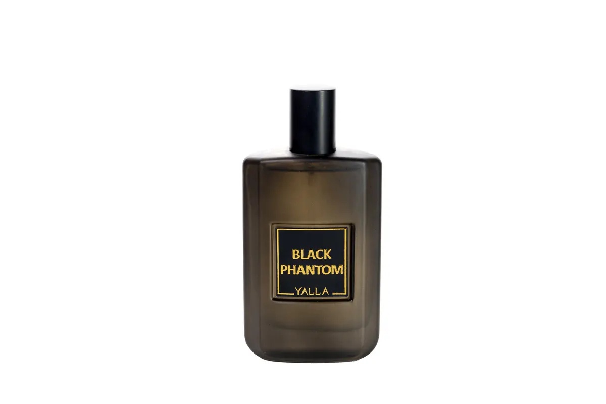 Flacon Black Phantom Yalla Eau de Parfum 50 ml pe fundal alb cu sticlă fumurie și etichetă neagră
