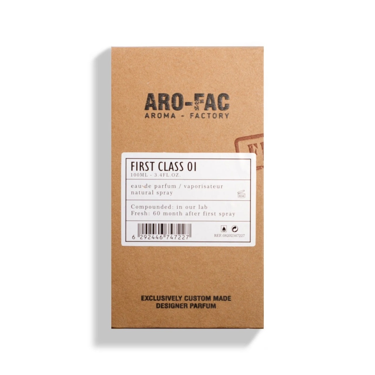 Cutie First Class 01 ARO-FAC Eau de Parfum 100 ml pe fundal alb cu design kraft premium