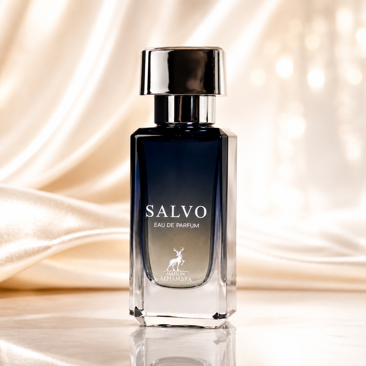 Sticlă parfum Alhambra Salvo 30 ml pe fundal satinat premium