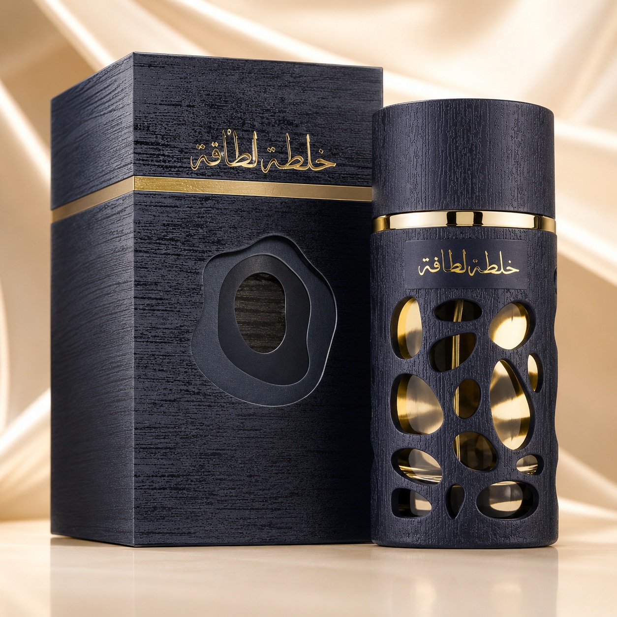 Parfum Arăbesc Lattafa Khalta EDP 100 ml Unisex cu sticlă bleumarin texturată și cutie premium