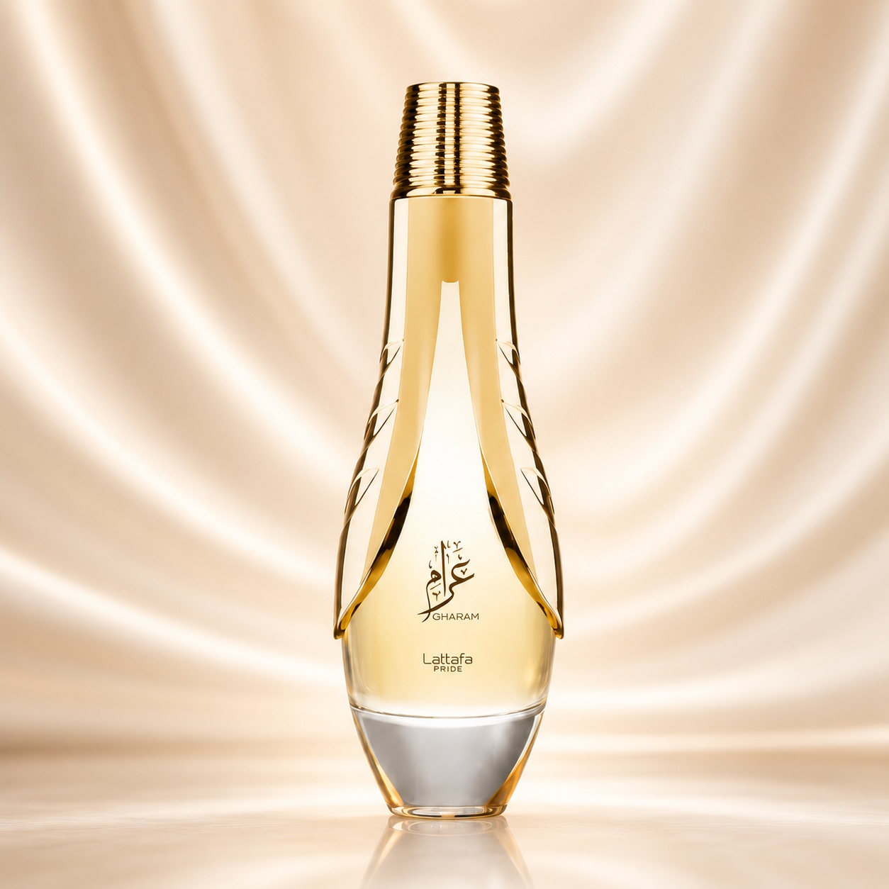 Flacon Lattafa Pride Gharam 100 ml parfum unisex auriu cu formă alungită, finisaj luxos și design rafinat