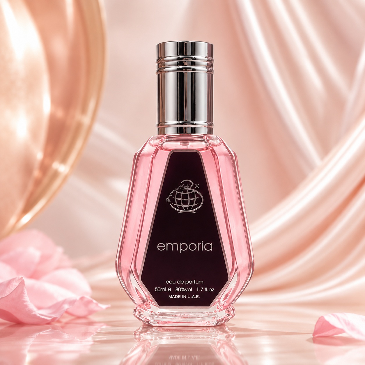 Flacon Emporia Eau de Parfum 50 ml roz cu linii fațetate, etichetă burgundy și capac argintiu elegant