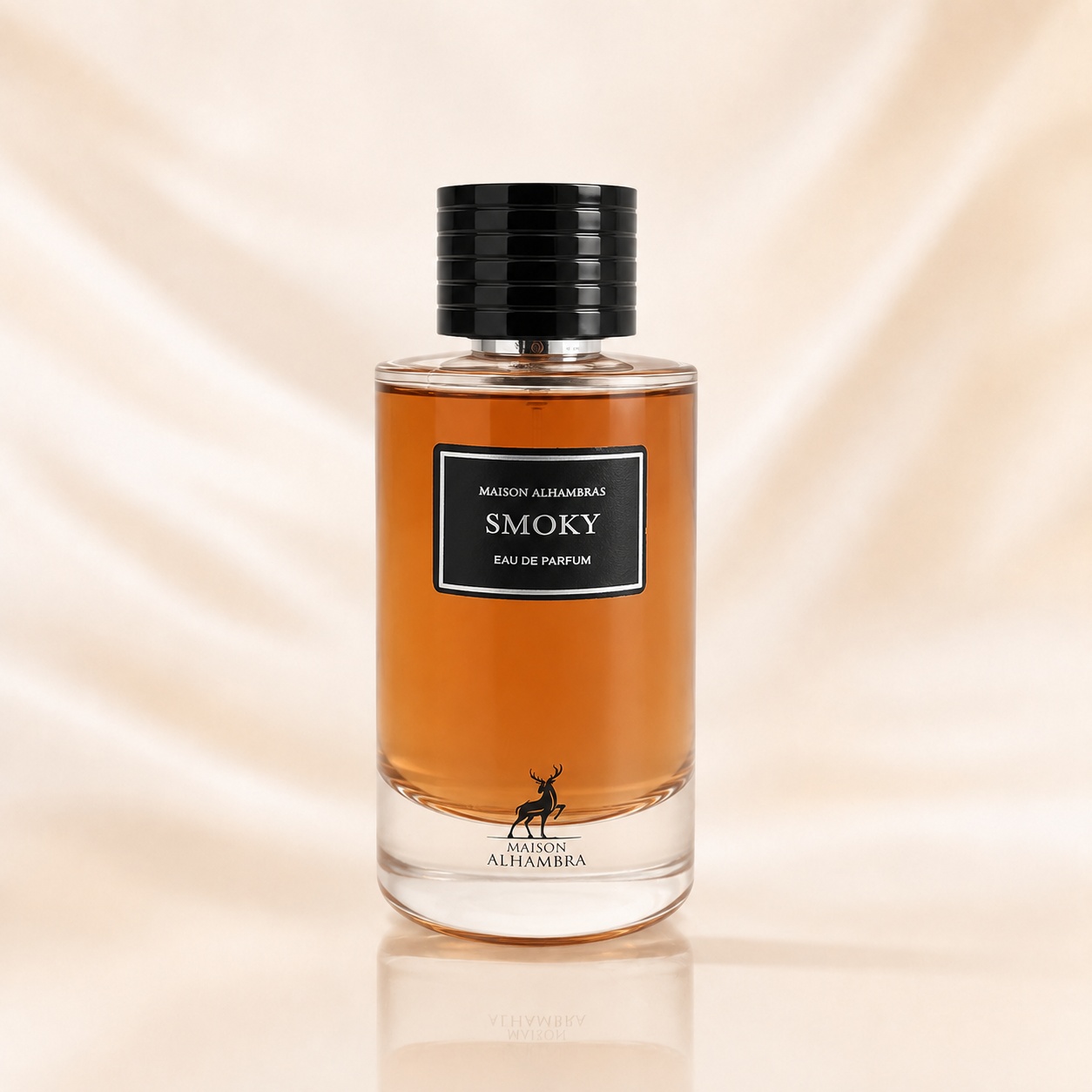 Sticlă parfum Maison Alhambra Smoky 100 ml pe fundal luminos premium
