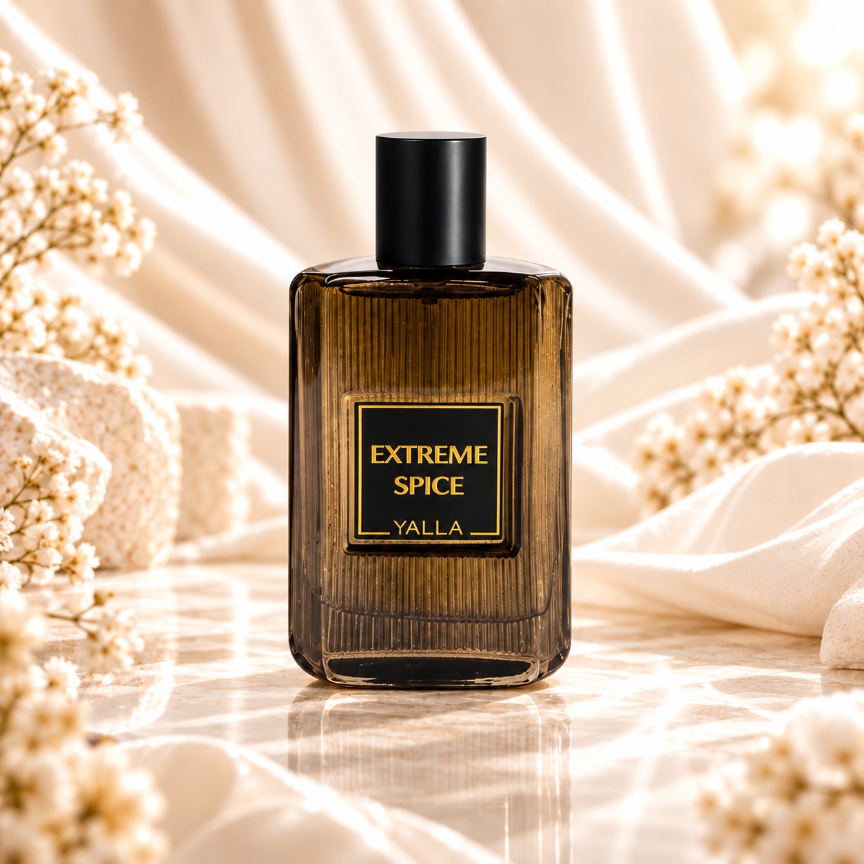 Flacon Extreme Spice Yalla parfum bărbătesc 50 ml cu lichid ambrat și design elegant