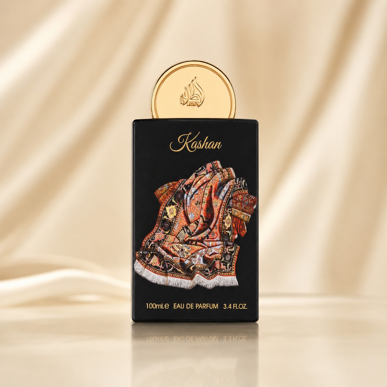 Flacon Lattafa Pride Kashan 100 ml parfum damă negru cu ilustrație orientală și capac auriu