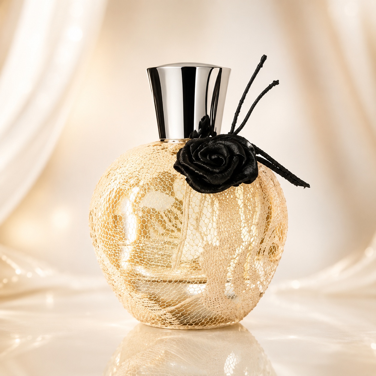 Flacon Daar Al Haneen Ard Al Zaafaran 100 ml parfum de damă cu dantelă aurie, trandafir negru și capac argintiu