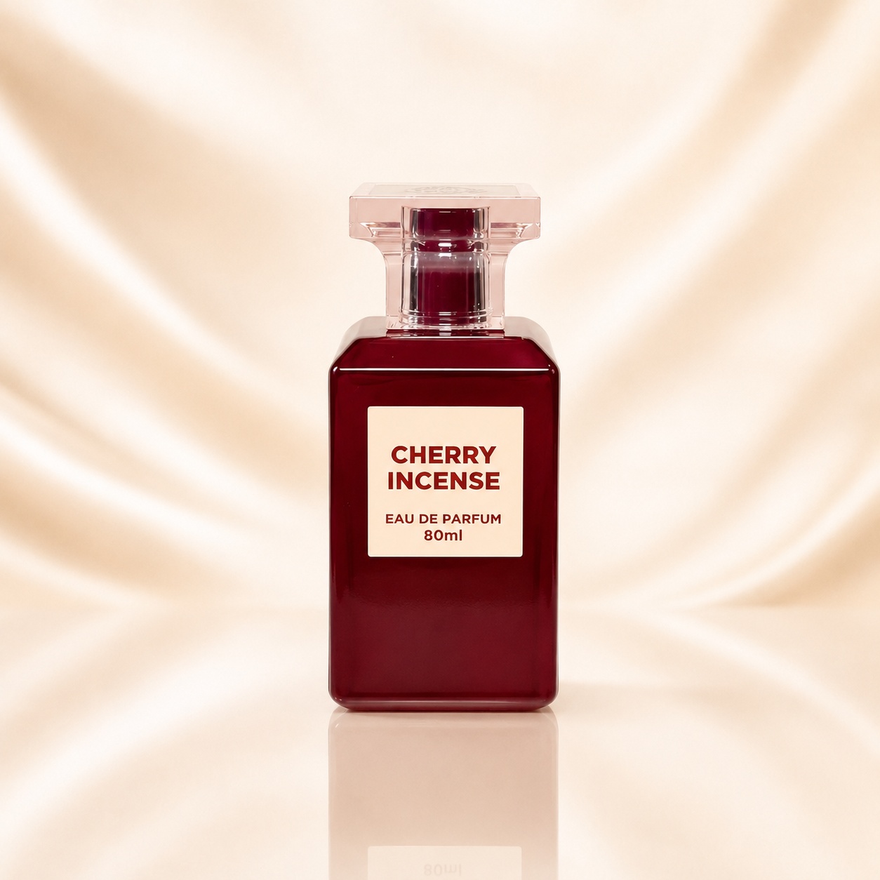 Sticlă Fragrance World Cherry Incense 80ml, flacon vișiniu cu etichetă crem și capac transparent sculptural