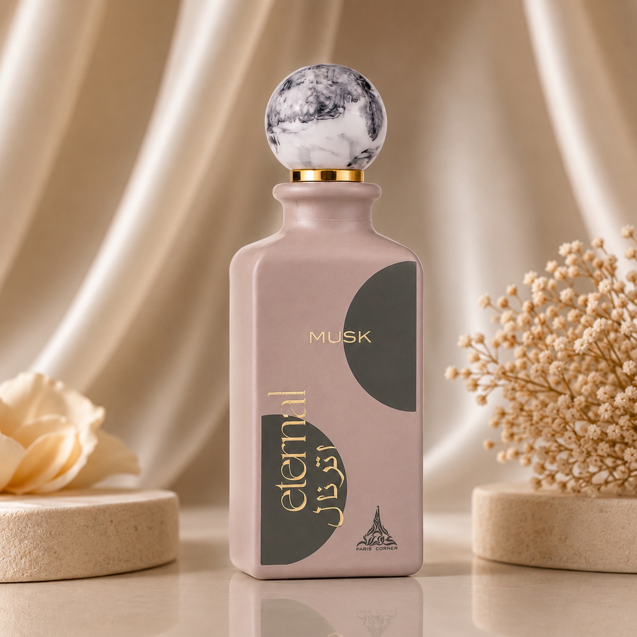 Sticlă parfum Eternal Musk Paris Corner 85 ml cu design roz pudrat capac marmorat și detalii aurii