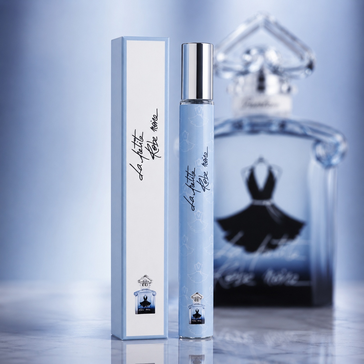 Parfum La Petite Robe Noire 35 ml damă cu ambalaj albastru elegant și format compact