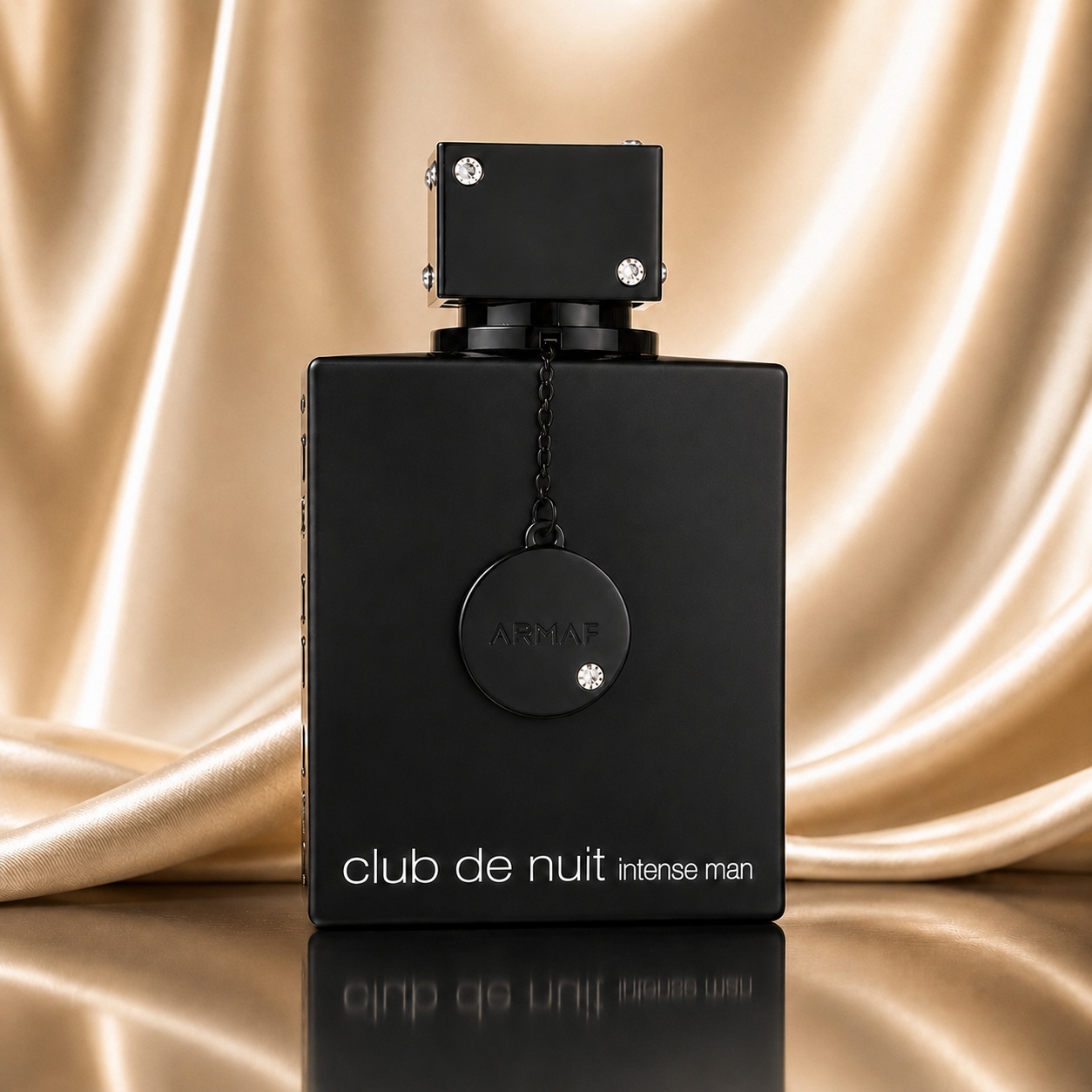 Flacon Armaf Club De Nuit Intense Man negru mat, parfum bărbătesc intens și elegant