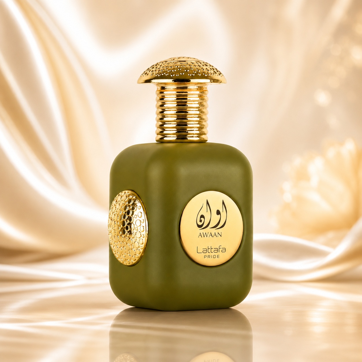 Sticlă parfum Lattafa Pride Awaan Gold 100 ml verde olive cu capac auriu texturat și detalii rafinate