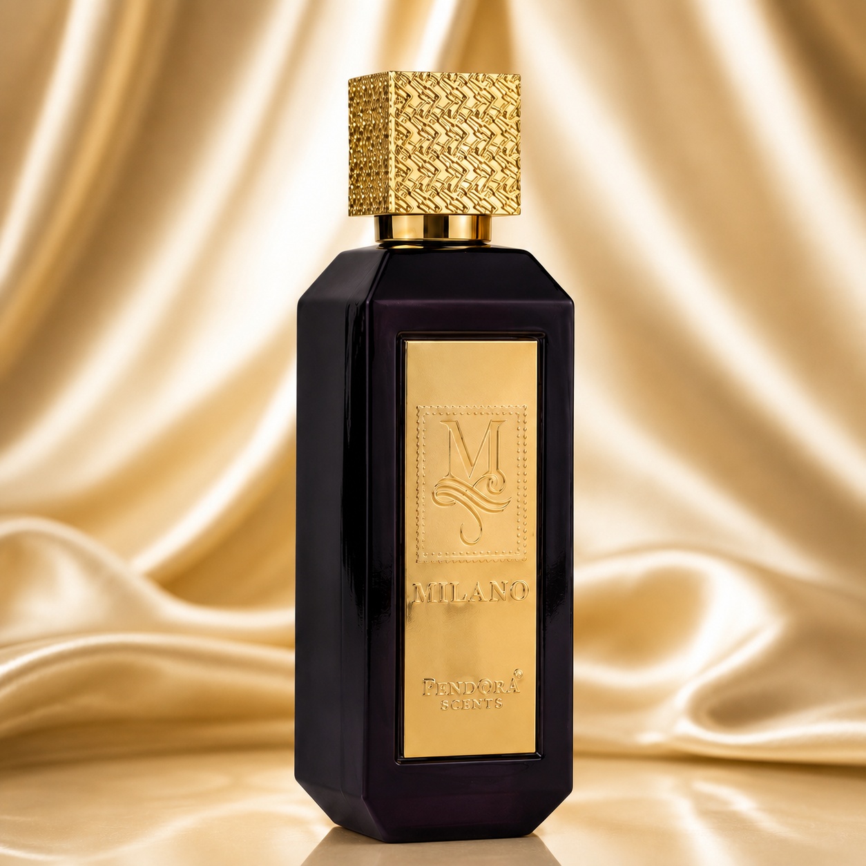 Flacon Milano For Men Pendora Scents 100 ml negru violet cu placă aurie și capac pătrat texturat