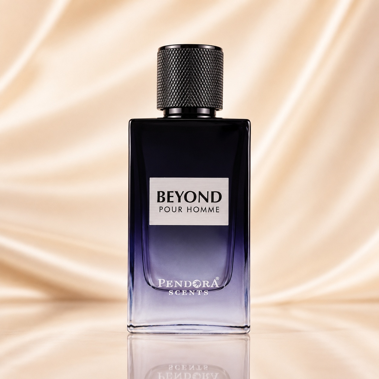 Sticlă Beyond Pour Homme Pendora Scents cu design bleumarin degradé și capac texturat