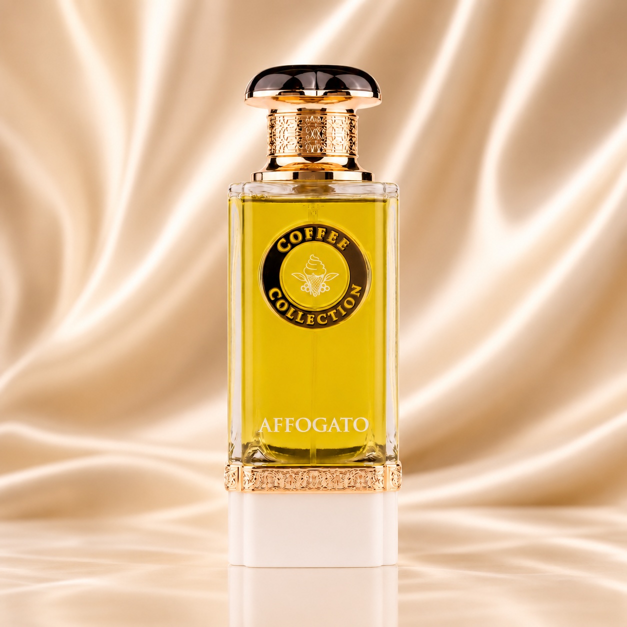 Flacon Affogato Eau de Parfum 100 ml parfum unisex cu lichid auriu, capac negru lucios și detalii aurii elegante
