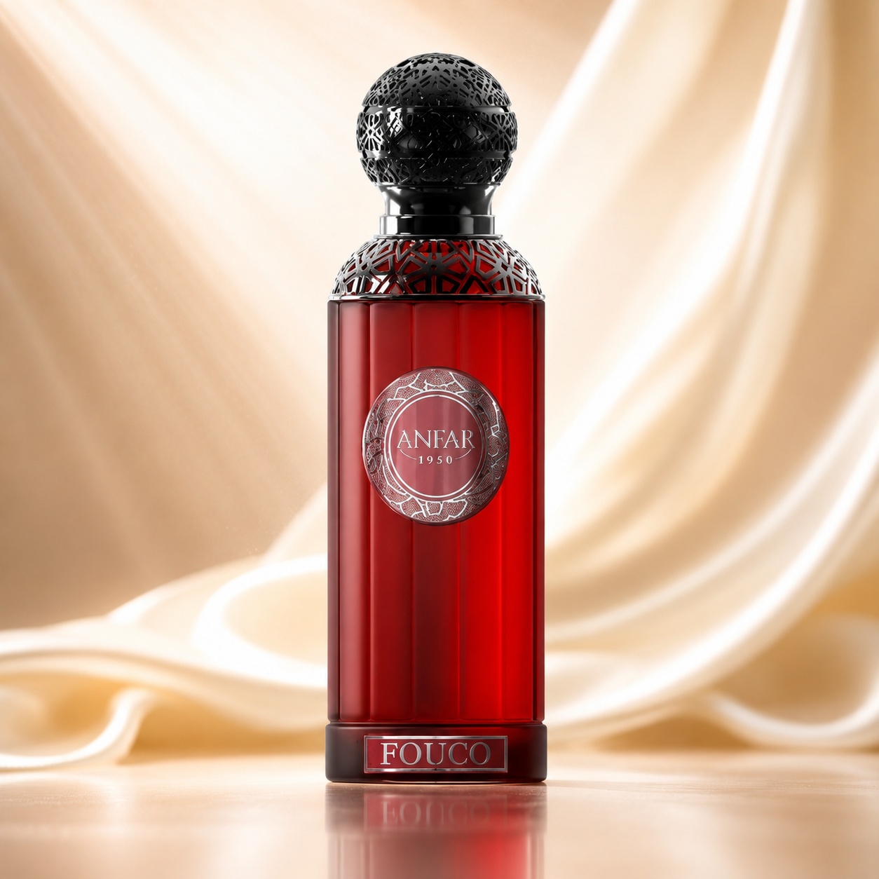 Sticlă Anfar 1950 Fuoco, parfum bărbătesc cu design roșu rubiniu, capac negru ornamental și medalion argintiu
