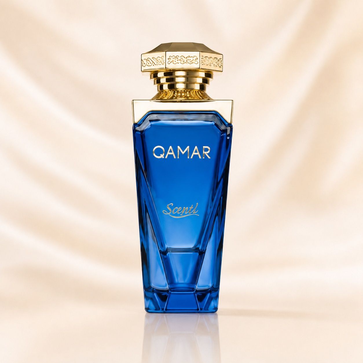 Sticlă parfum Sapil Qamar, design albastru intens cu capac auriu elegant