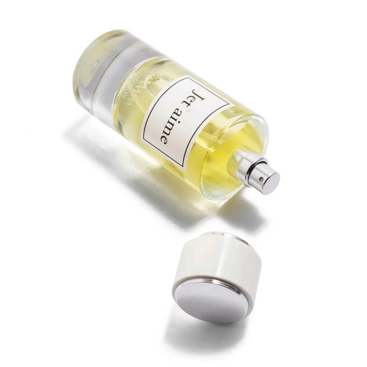 Flacon Jet'aime AMD Perfumes 85 ml parfum damă fotografiat culcat pe fundal alb