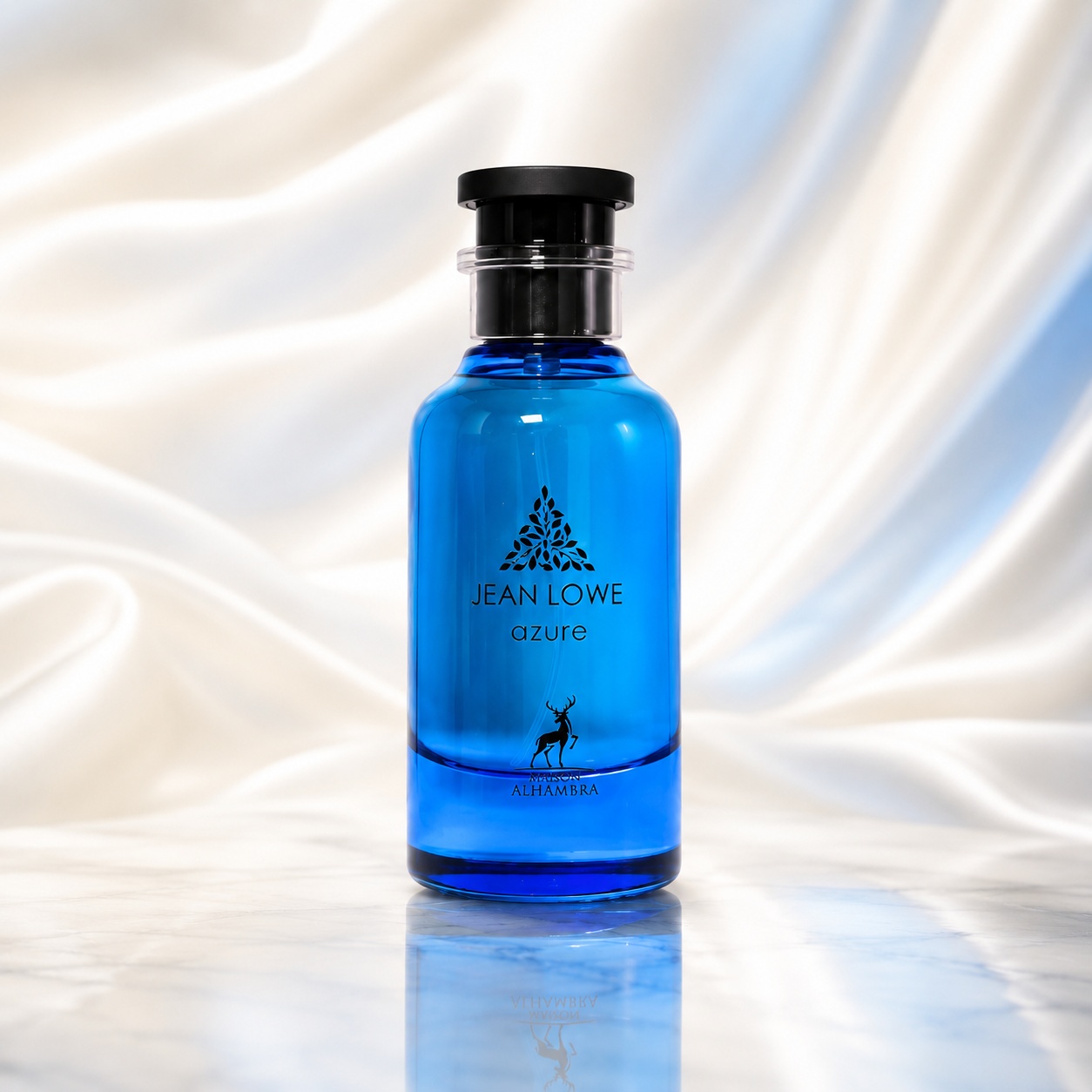Sticlă Parfum Alhambra Jean Lowe Azure Maison Alhambra 100 ml pe fundal luminos premium