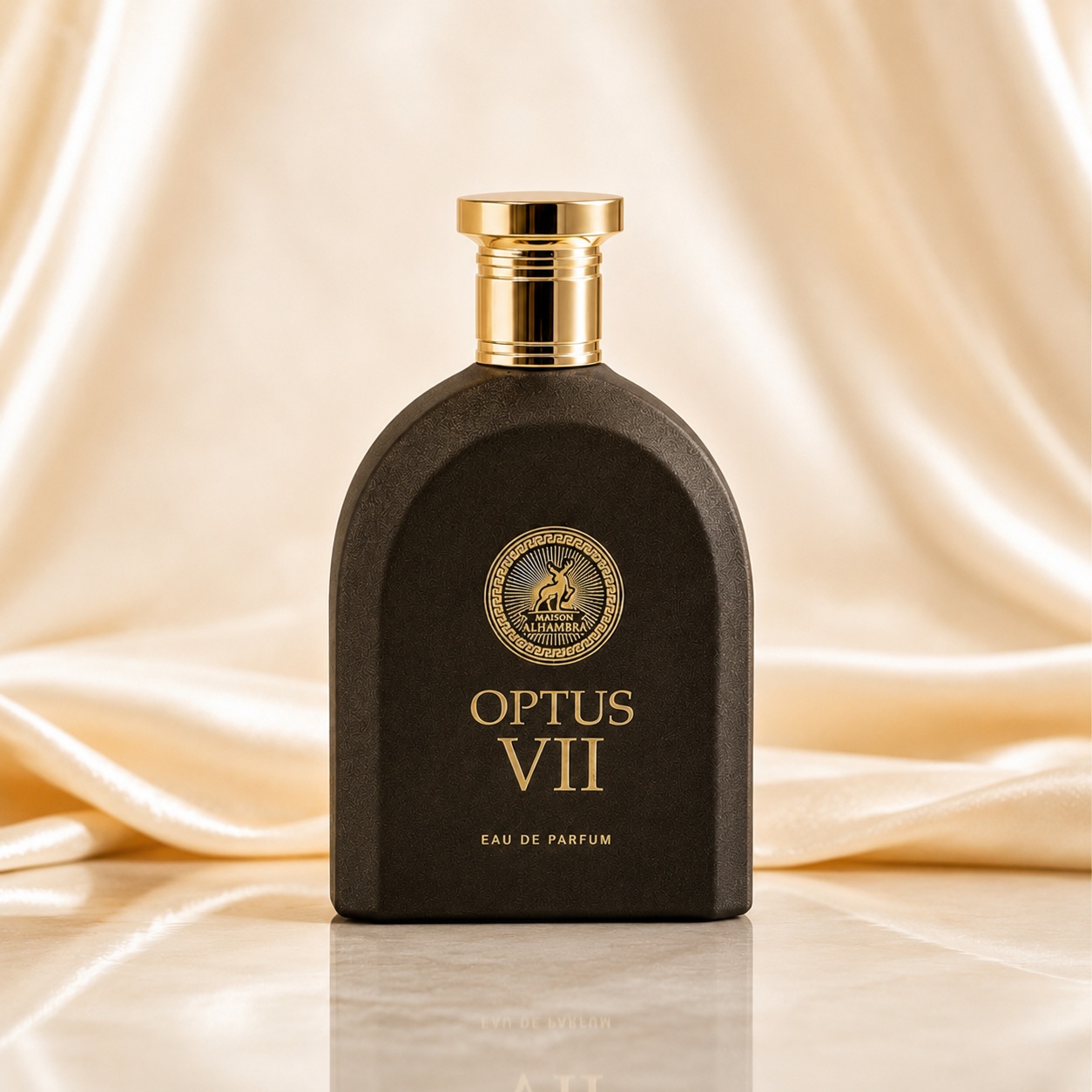 Sticlă Parfum Alhambra Optus VII Roman Maison Alhambra 100 ml pe fundal premium auriu