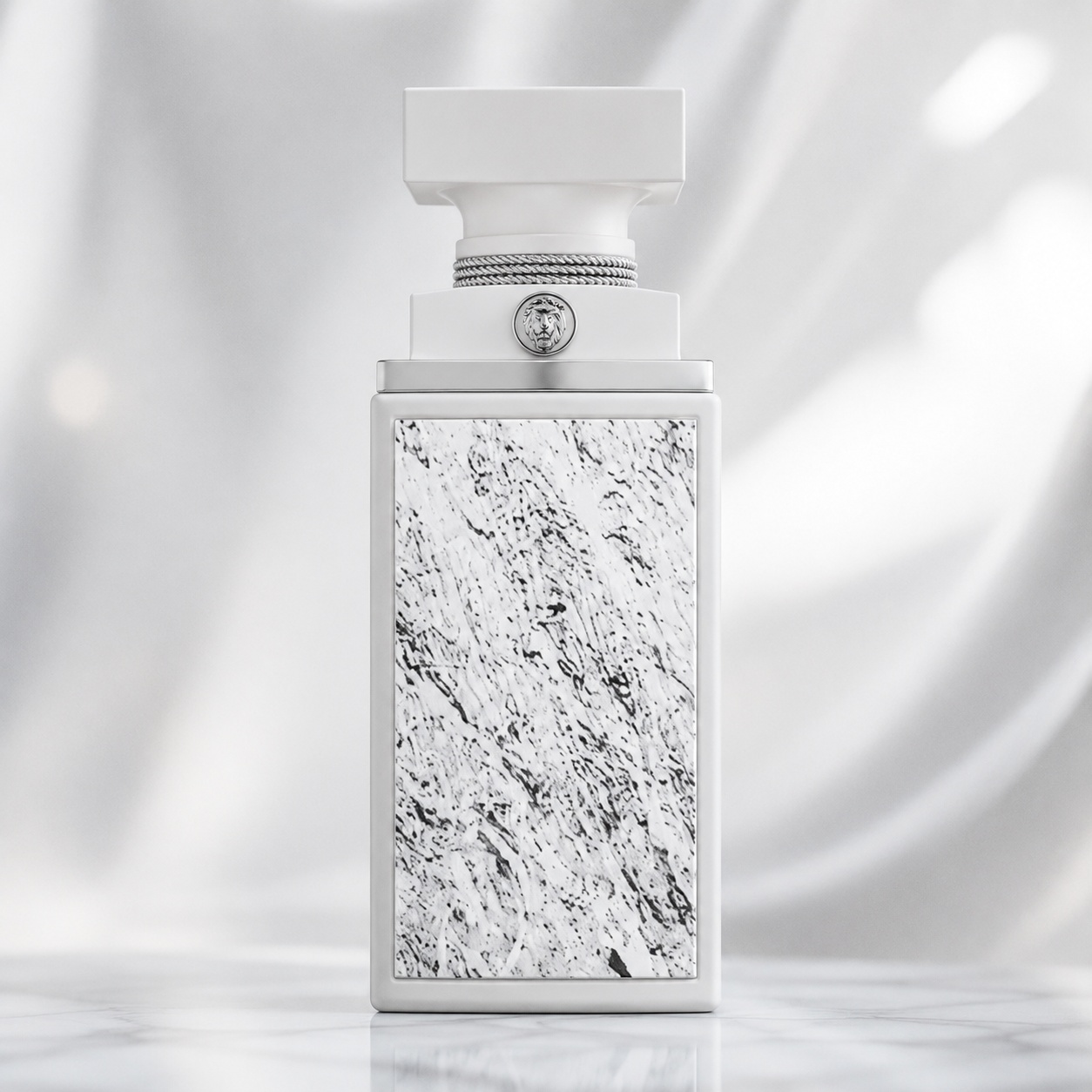 Flacon Varakh Silver Fragrance World 100 ml Apă de Parfum unisex cu design alb argintiu și detalii metalice